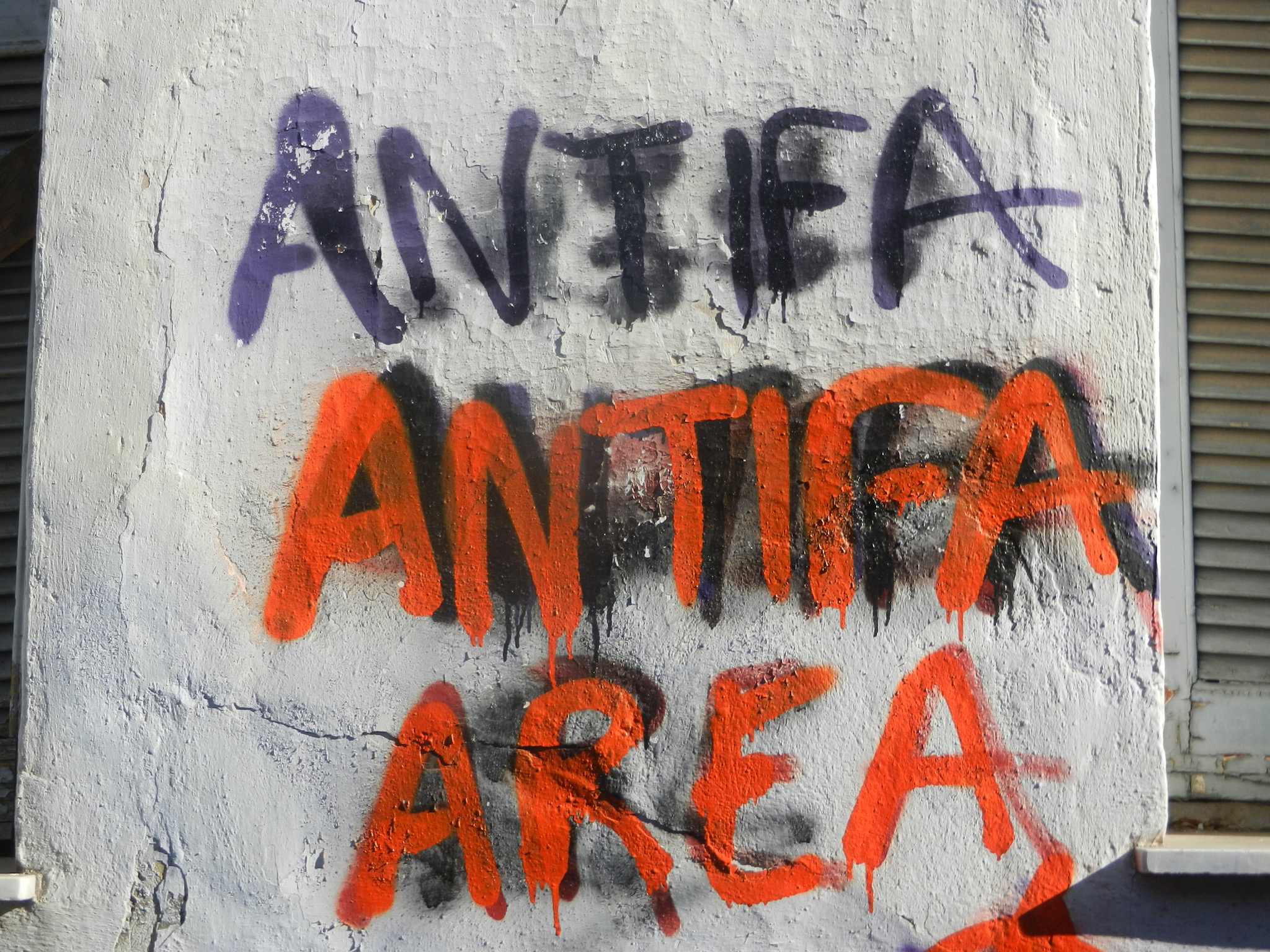 FC06CE45-5C7F-4AF8-99BC-57771D2FD2AB