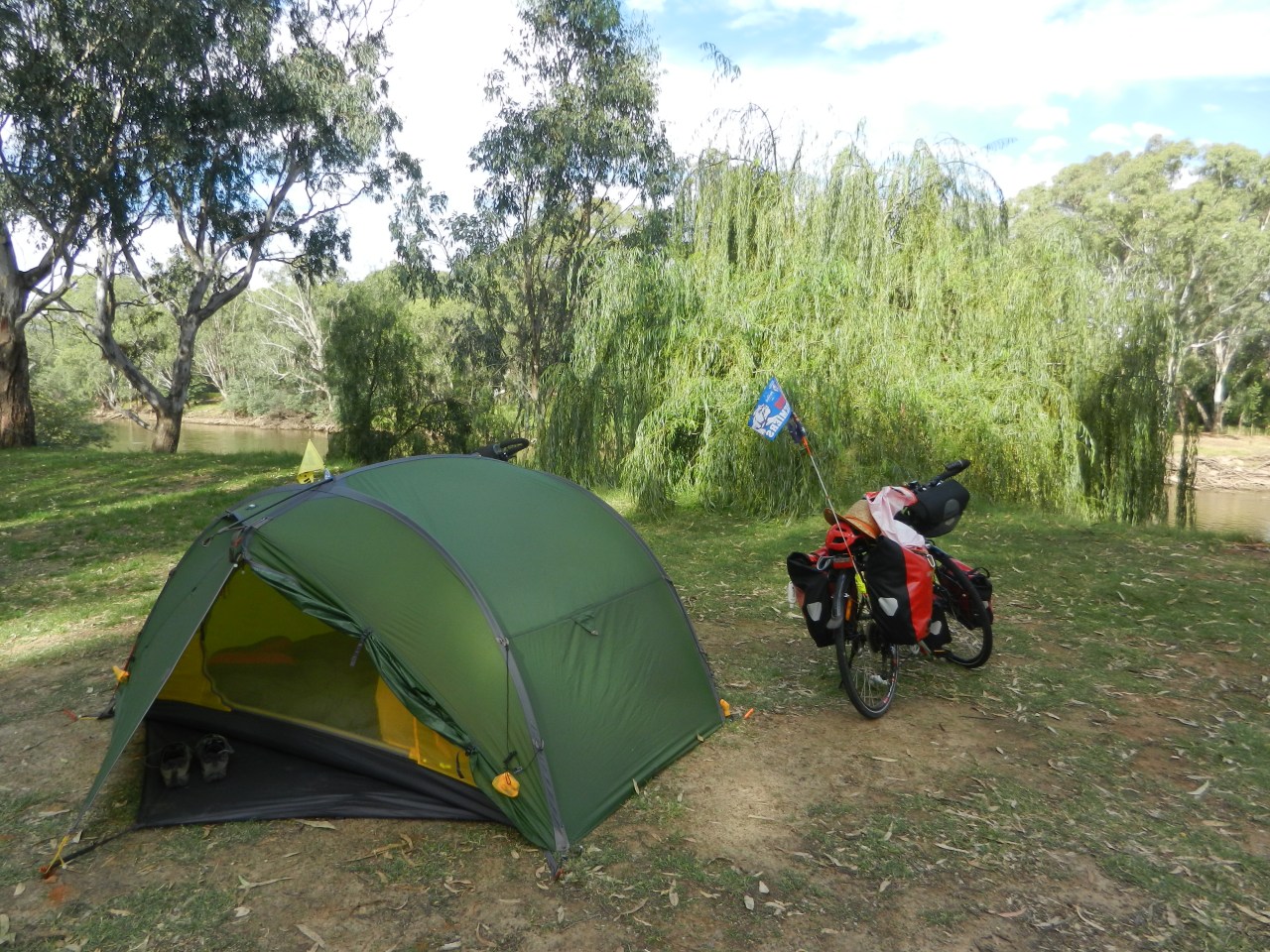 Looking Forward, Looking Back: 8 months cycling in a&nbsp;tent.